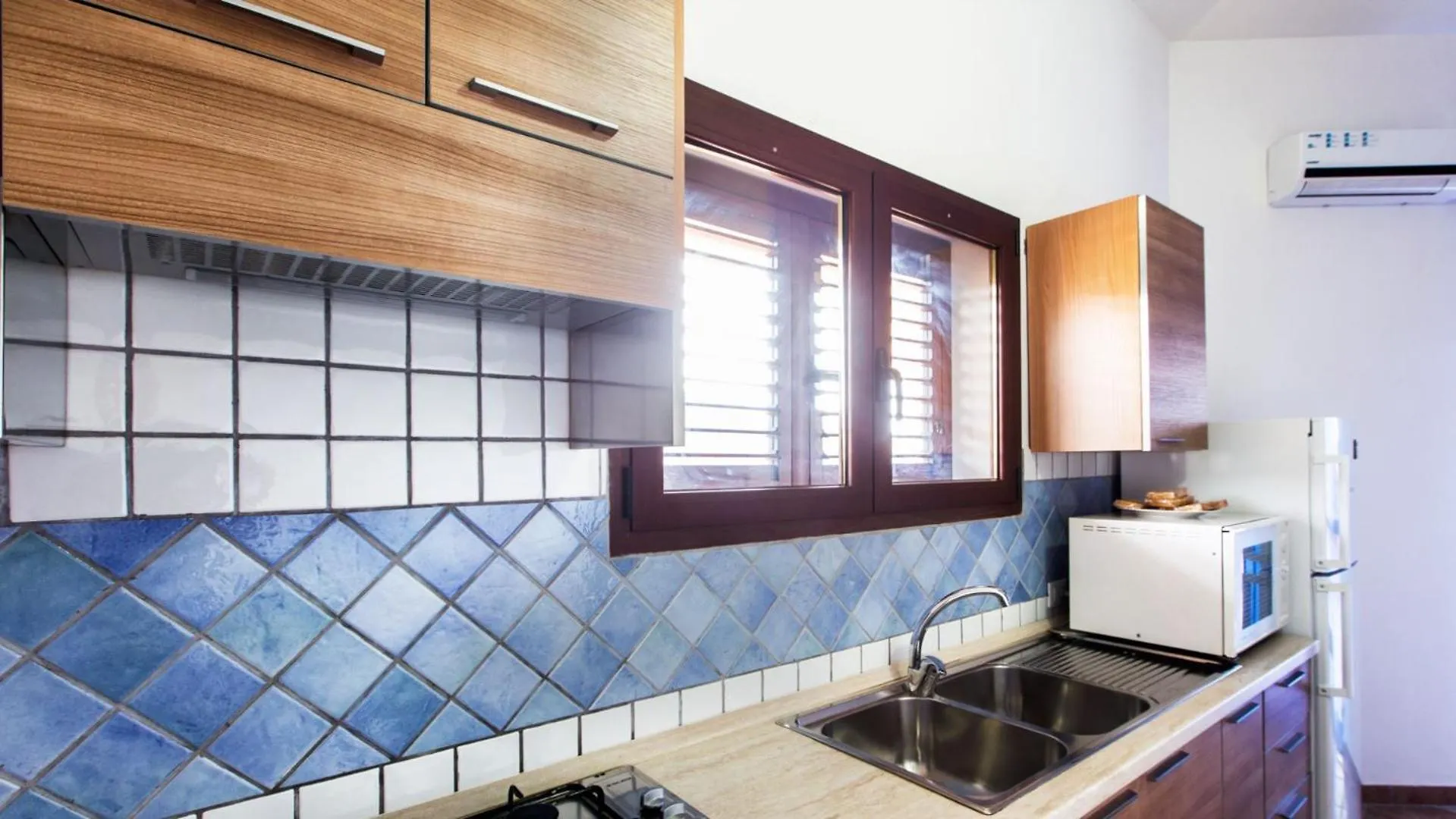 Case Vacanza Baia Chia Aiosardegna 0*,  Ιταλία