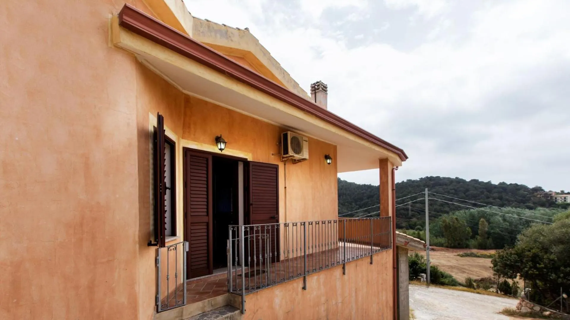 Case Vacanza Baia Chia Aiosardegna Ξενοδοχείο με διαμερίσματα